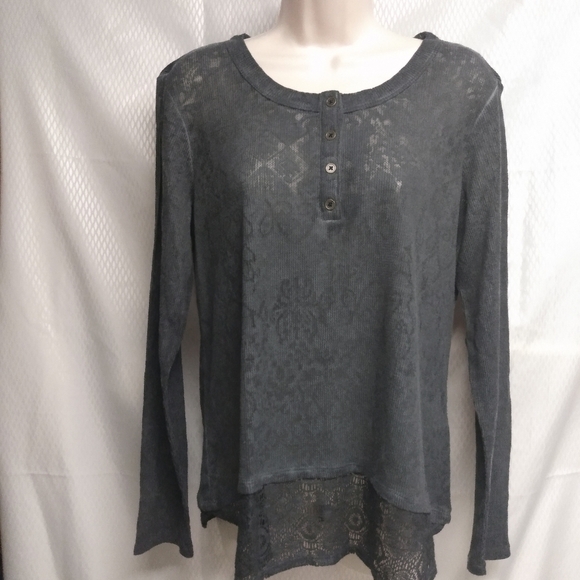 Style & Co. Tops - Style & Co Long Sleeve Top, sz S, Grey Black lace print design and hem, NWT